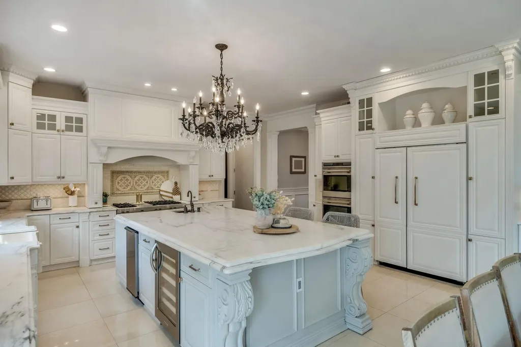 184 Hickory Lane Smithtown NY 11787