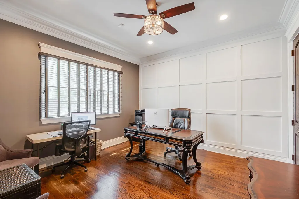184 Hickory Lane Smithtown NY 11787