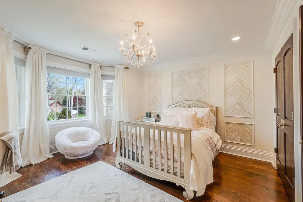 184 Hickory Lane Smithtown NY 11787