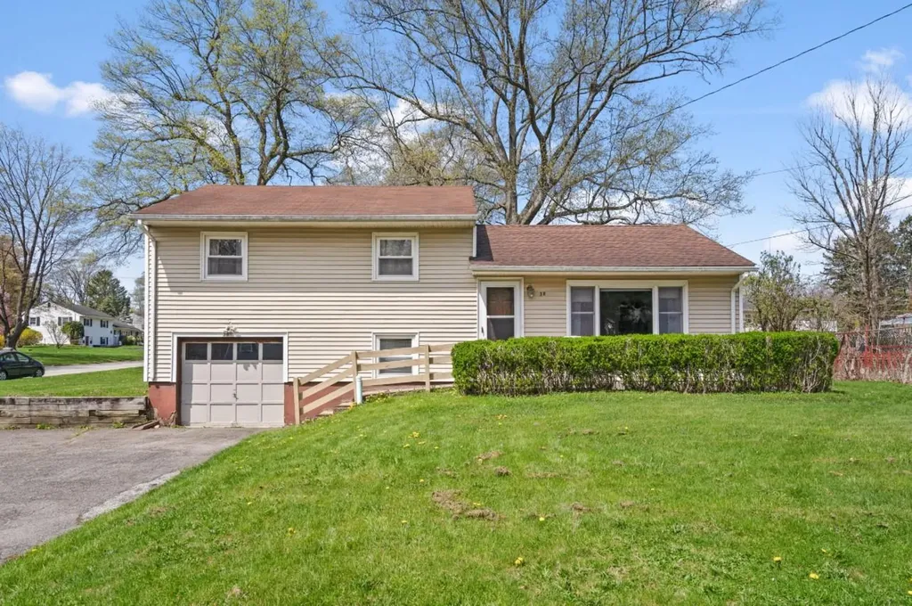 38 Windwood Drive Newburgh NY 12550
