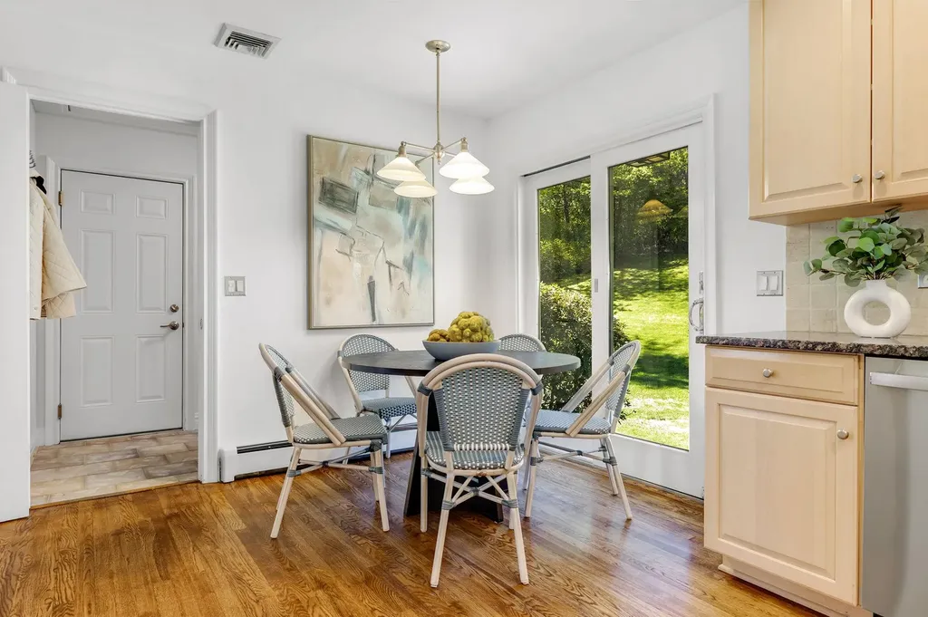19 Courtmel Road Mount Kisco NY 10549