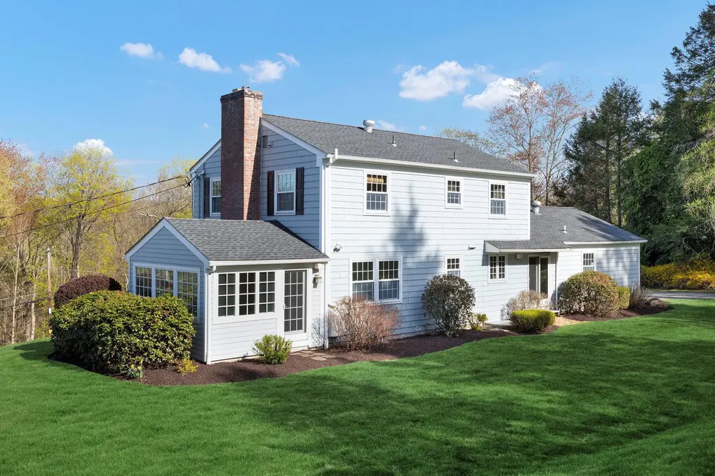 19 Courtmel Road Mount Kisco NY 10549