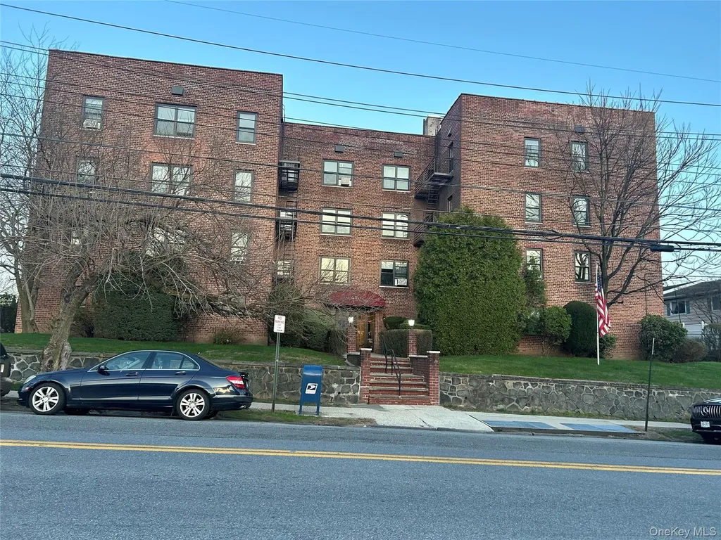 470 N Broadway Yonkers NY 10701