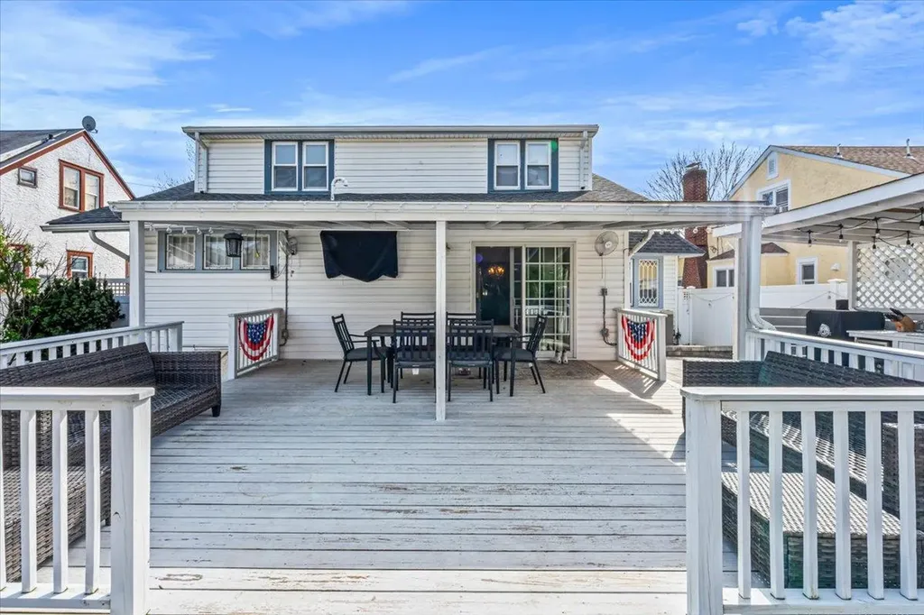 707 Glover Place Baldwin NY 11510