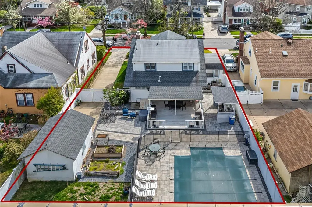 707 Glover Place Baldwin NY 11510