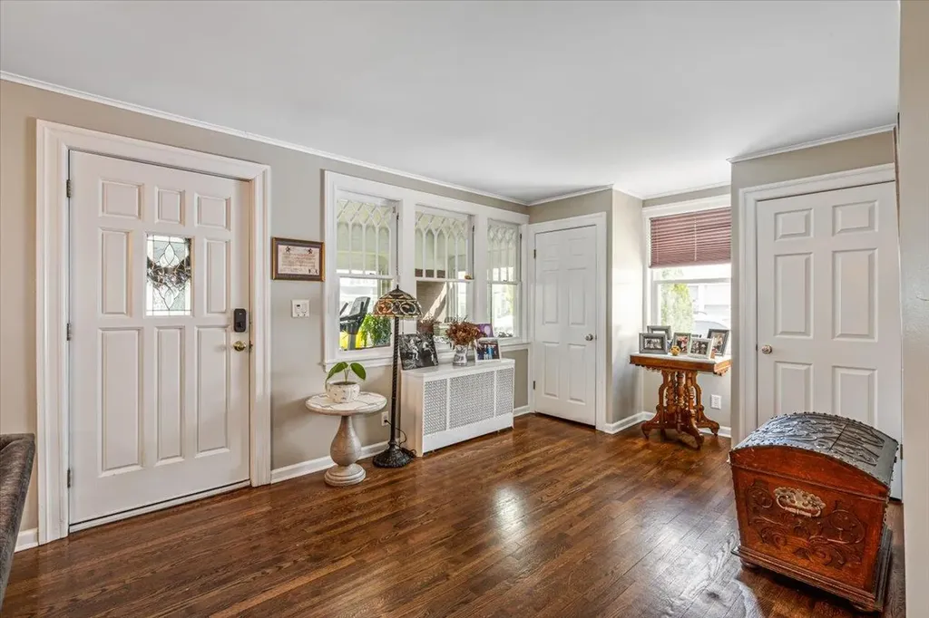 707 Glover Place Baldwin NY 11510