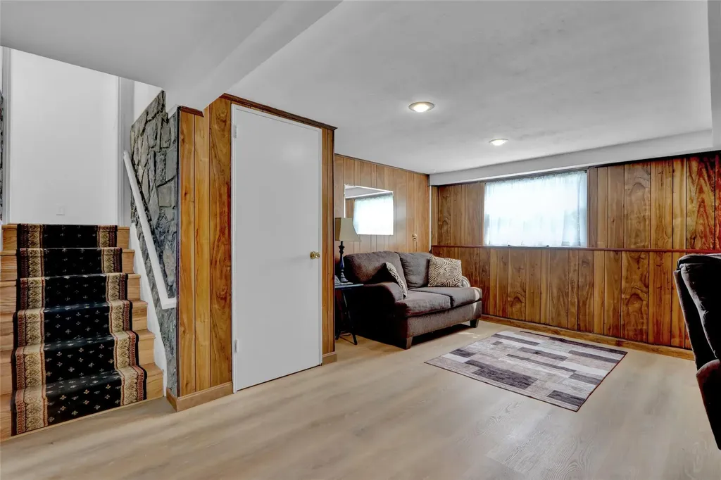 83 Gerhard Road Plainview NY 11803
