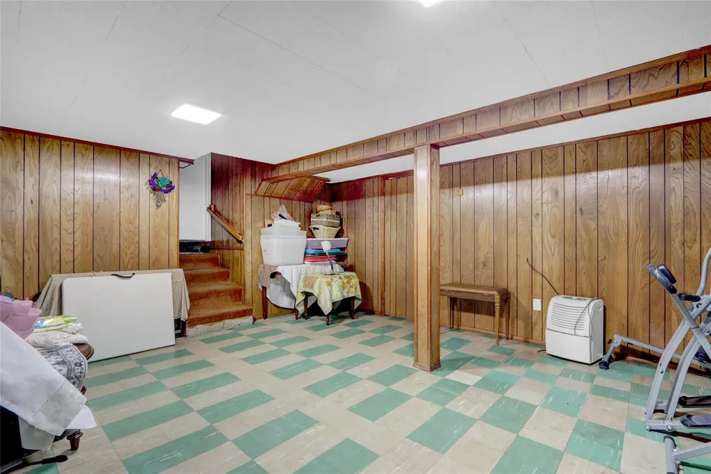 83 Gerhard Road Plainview NY 11803