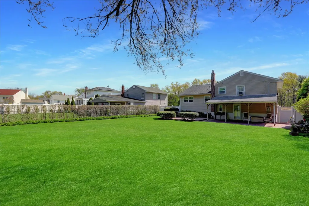 83 Gerhard Road Plainview NY 11803