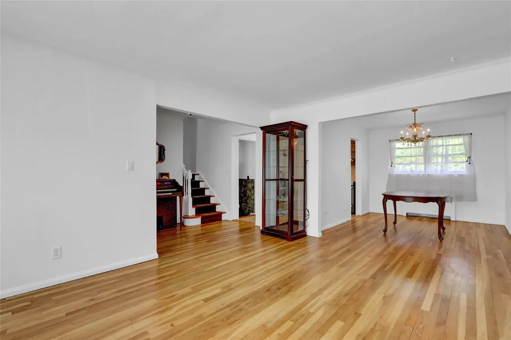 83 Gerhard Road Plainview NY 11803