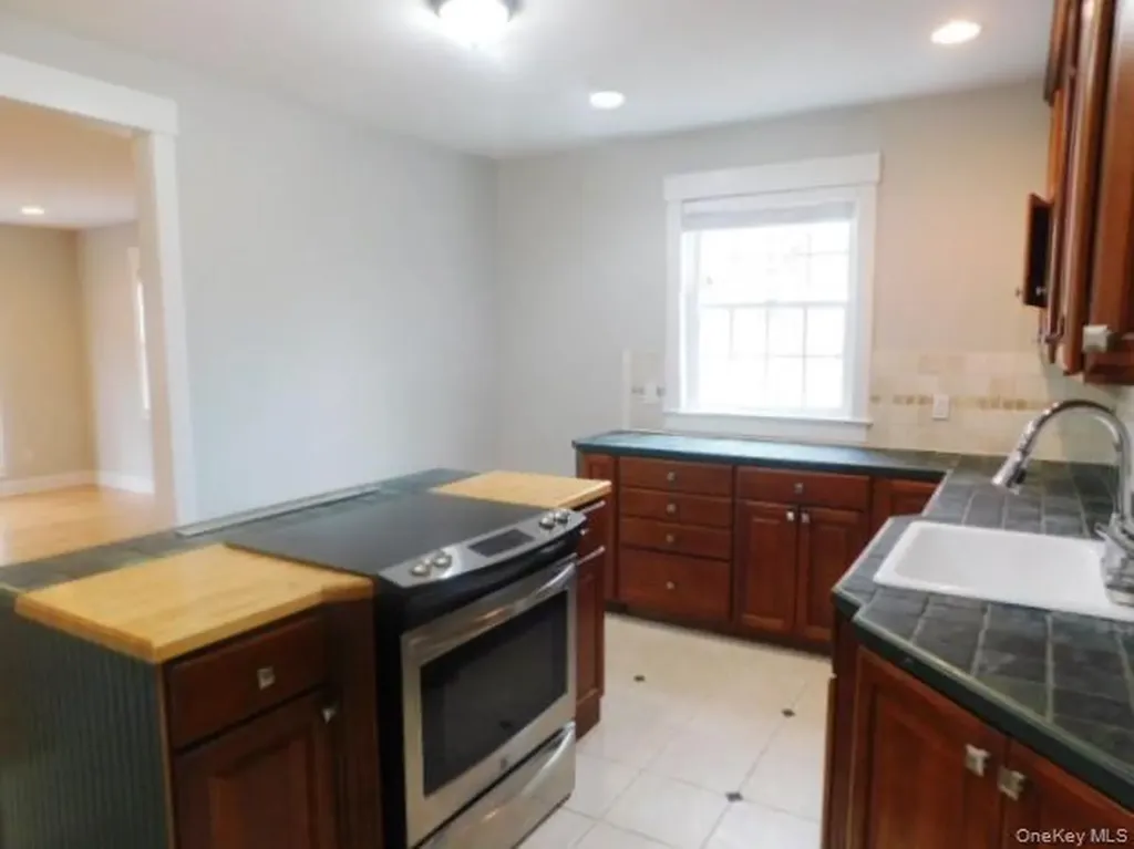 1231 Crestward Shrub Oak NY 10588