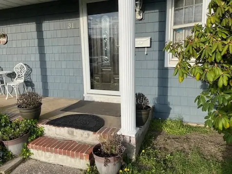 31 Mell Drive North Babylon NY 11703