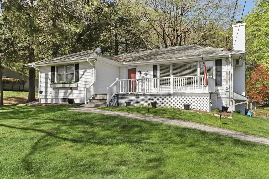 19 Russ Road Mahopac NY 10541