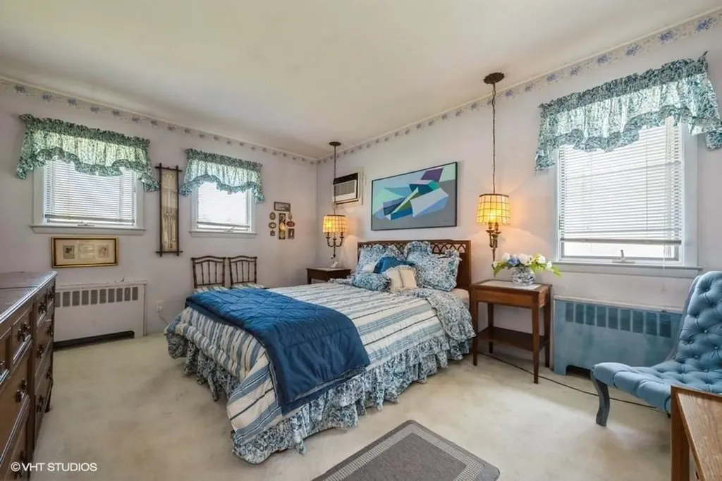 1024 Johnston Avenue Wantagh NY 11793