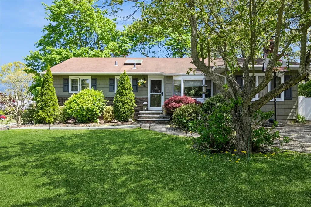 36 Mulberry Drive Smithtown NY 11787