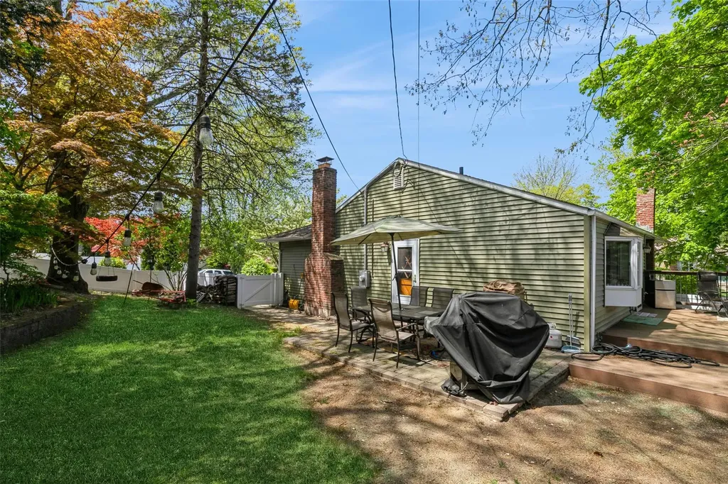 36 Mulberry Drive Smithtown NY 11787