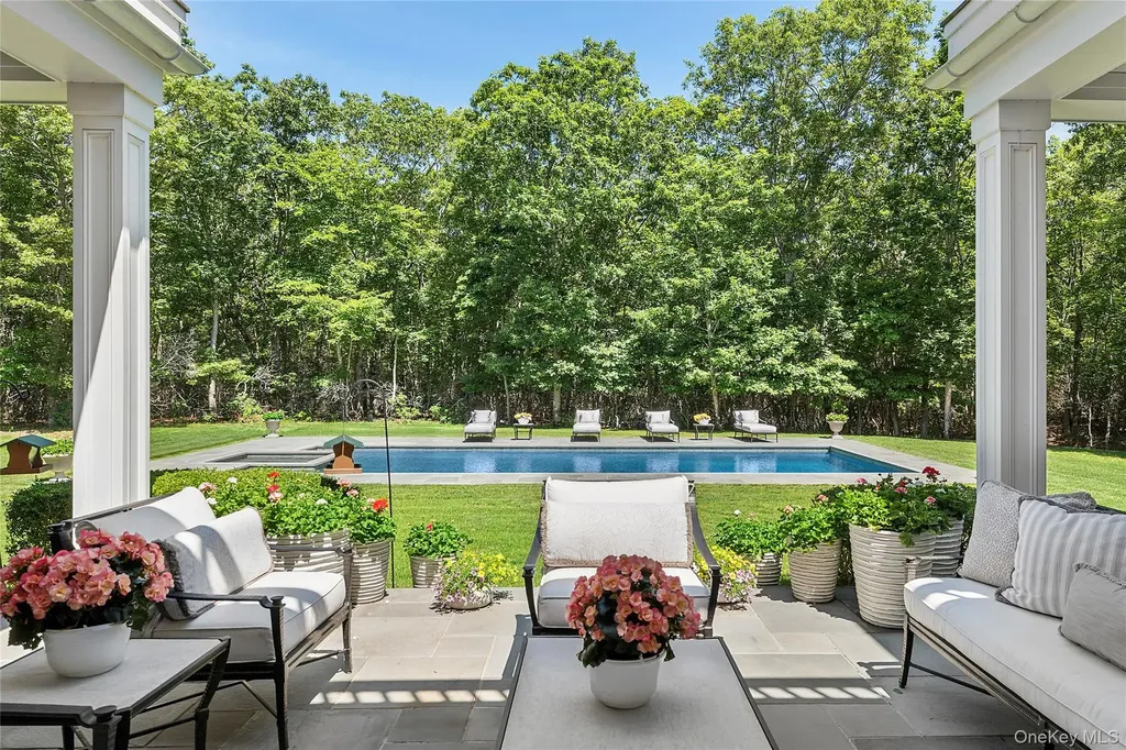 471 Middle Line Highway Sag Harbor NY 11963