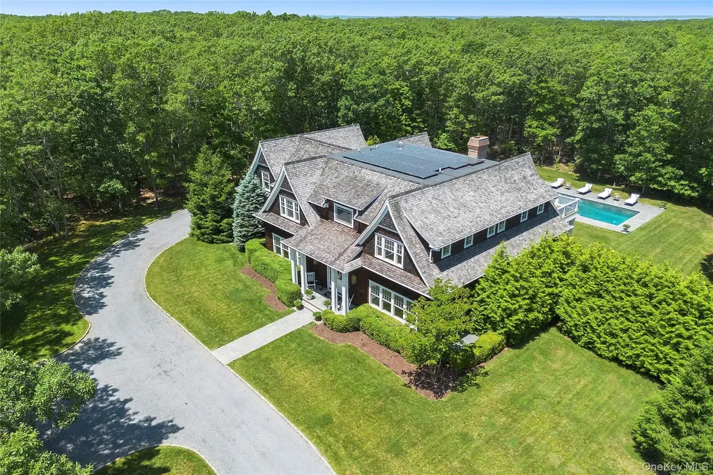 471 Middle Line Highway Sag Harbor NY 11963