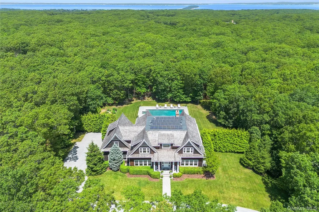 471 Middle Line Highway Sag Harbor NY 11963