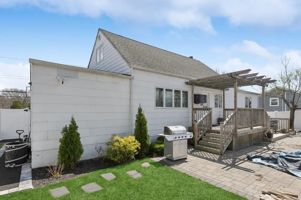3114 Heather Avenue Medford NY 11763