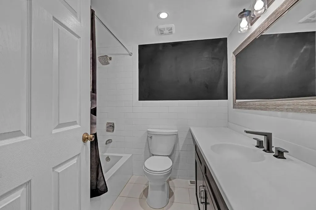 13 Iris Circle Beacon NY 12508