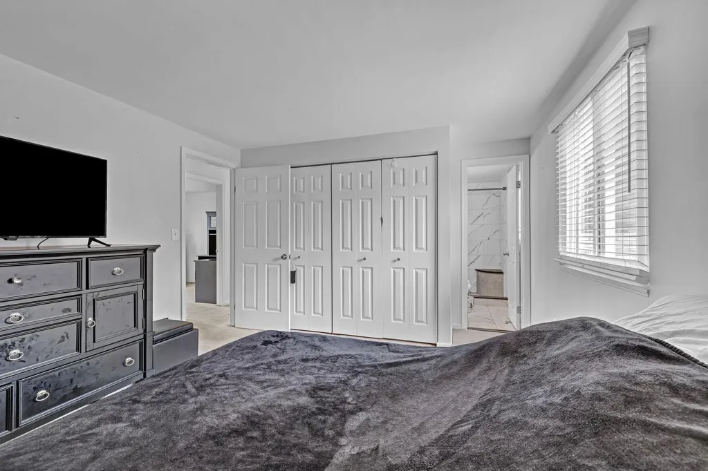 13 Iris Circle Beacon NY 12508