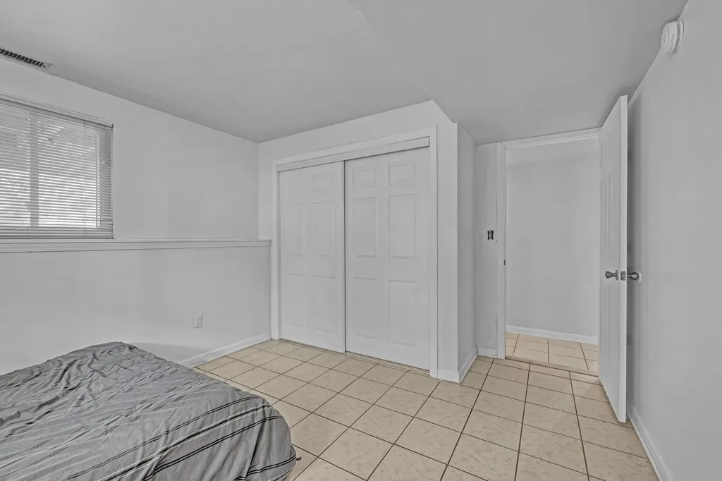 13 Iris Circle Beacon NY 12508