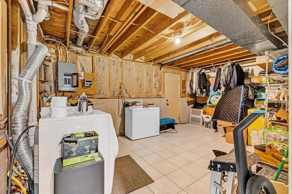 13 Iris Circle Beacon NY 12508