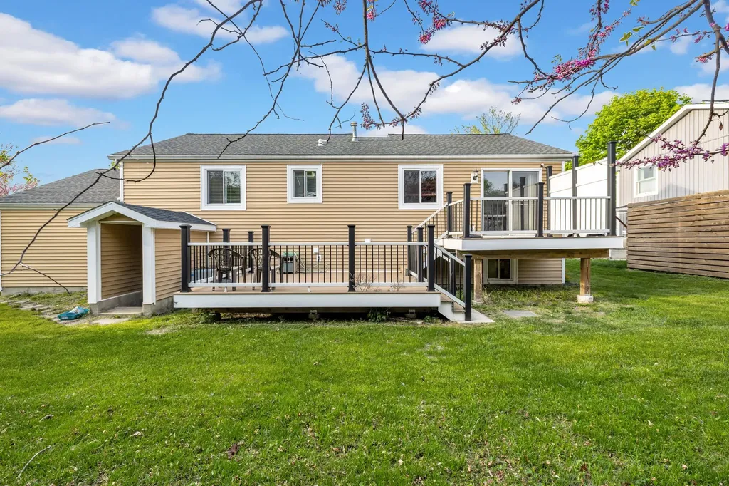 13 Iris Circle Beacon NY 12508