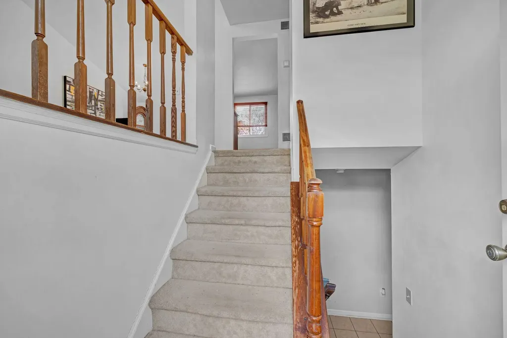 13 Iris Circle Beacon NY 12508