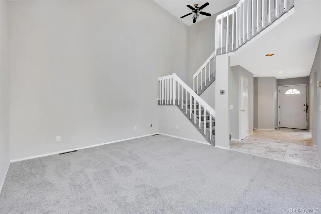 8 Beach Manor Court West Islip NY 11795