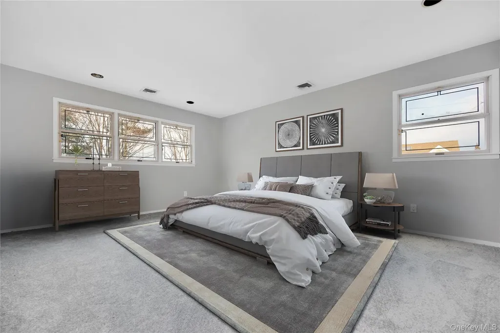 8 Beach Manor Court West Islip NY 11795
