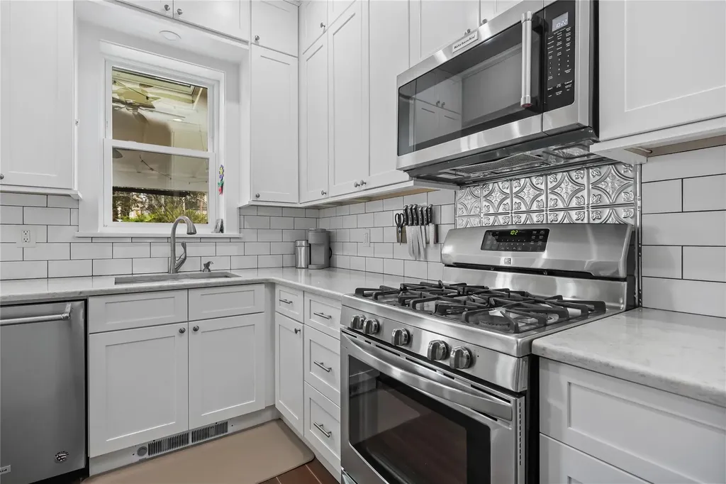 31 Glover Avenue Yonkers NY 10704