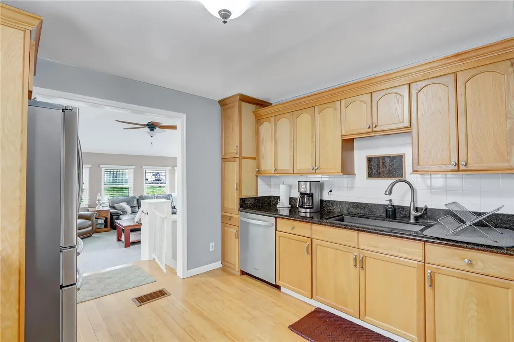 22 Walnut Place Huntington NY 11743