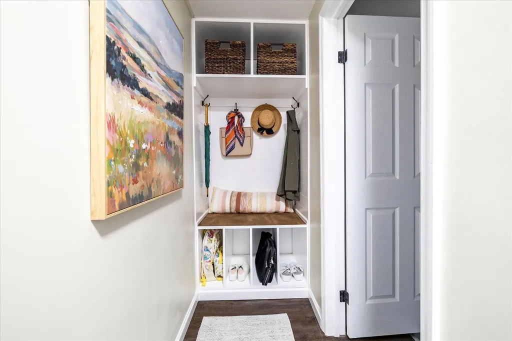 322 Dennis Street Oceanside NY 11572