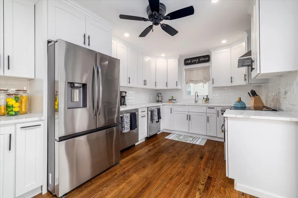 322 Dennis Street Oceanside NY 11572