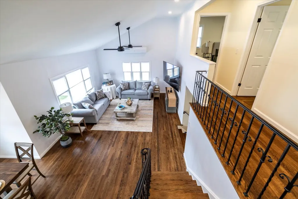 322 Dennis Street Oceanside NY 11572