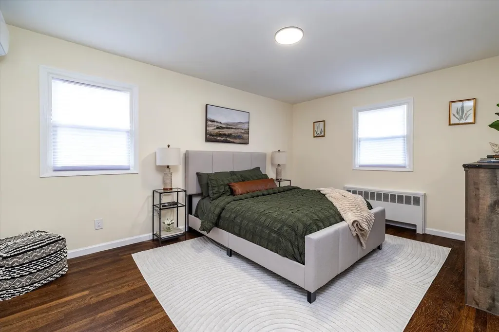 322 Dennis Street Oceanside NY 11572