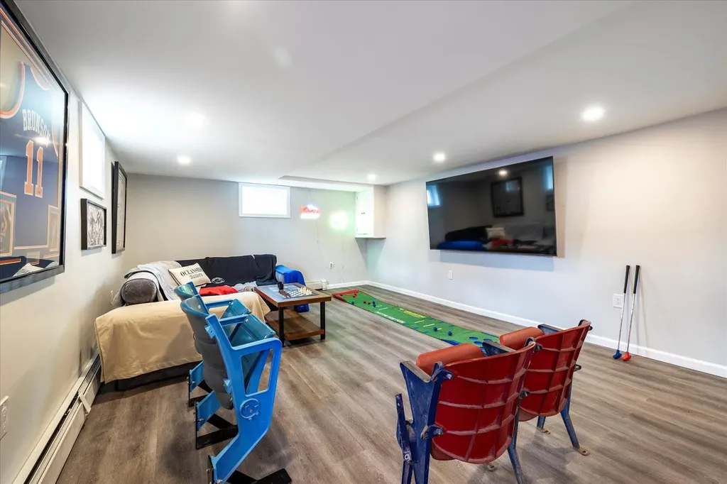322 Dennis Street Oceanside NY 11572