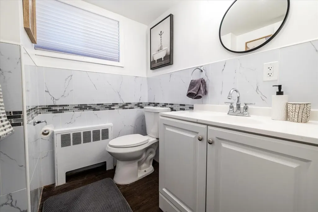 322 Dennis Street Oceanside NY 11572