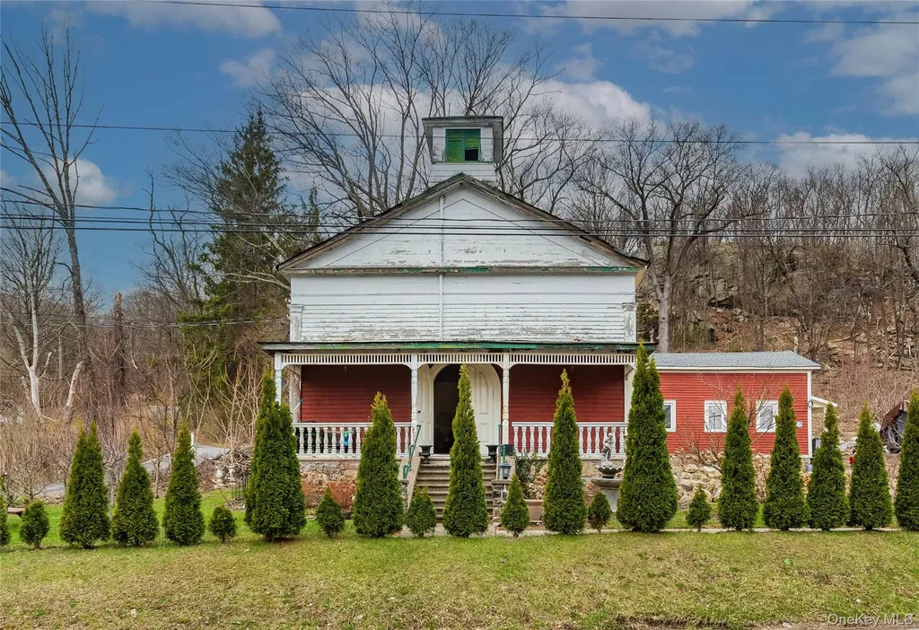11 Orange Turnpike Southfields NY 10975