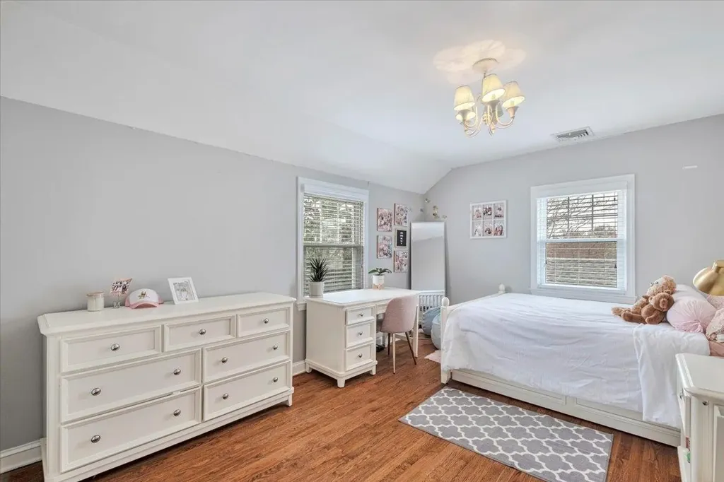 103 Bell Road Scarsdale NY 10583