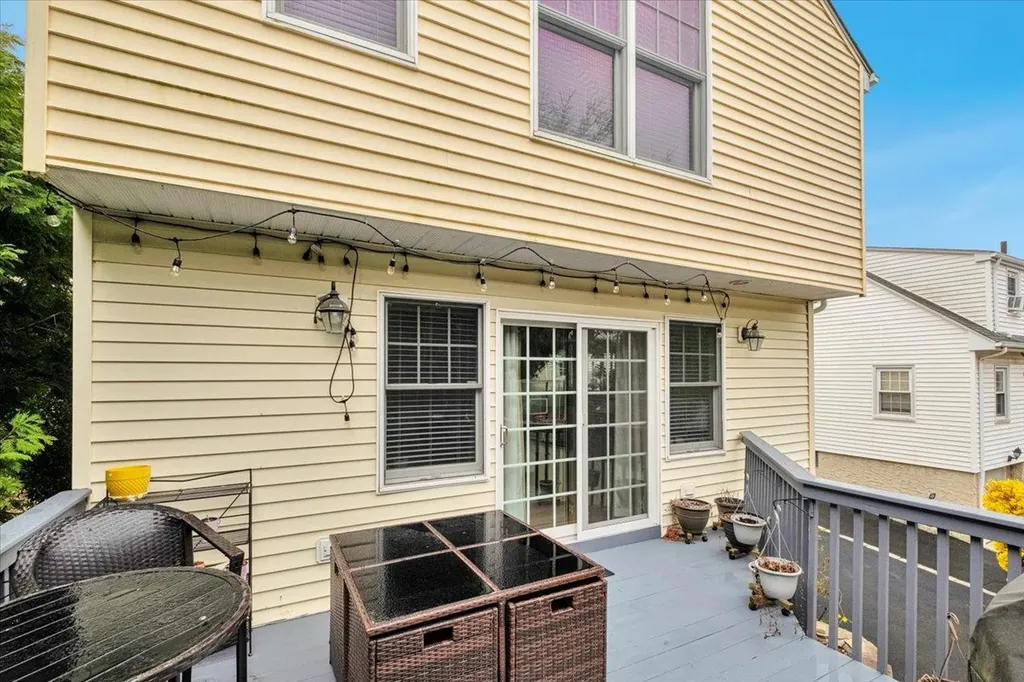 103 Bell Road Scarsdale NY 10583