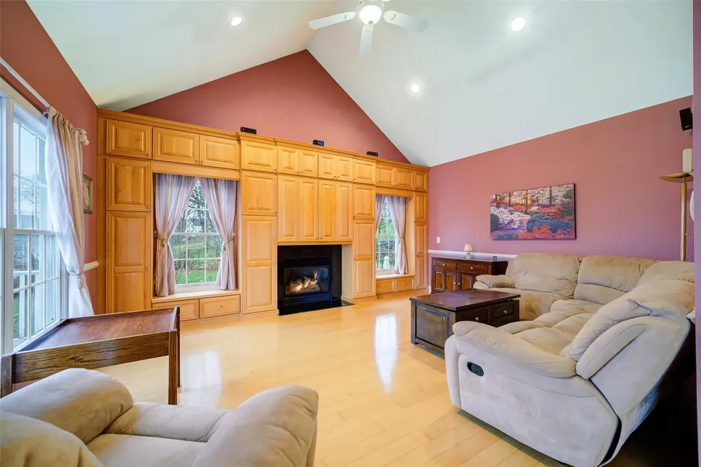 48 Duke Drive Carmel NY 10512