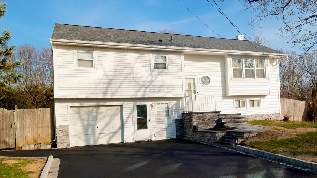 27 Campo Avenue Selden NY 11784