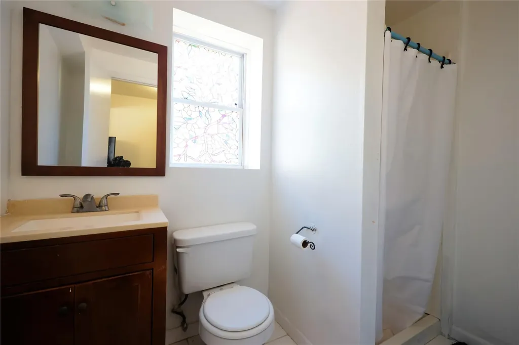 27 Campo Avenue Selden NY 11784