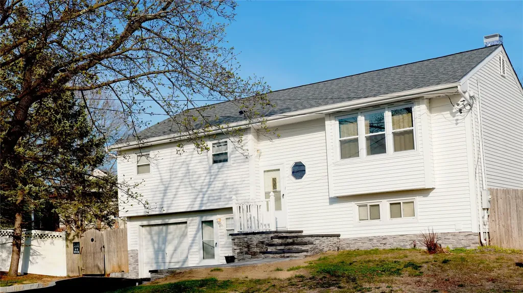 27 Campo Avenue Selden NY 11784