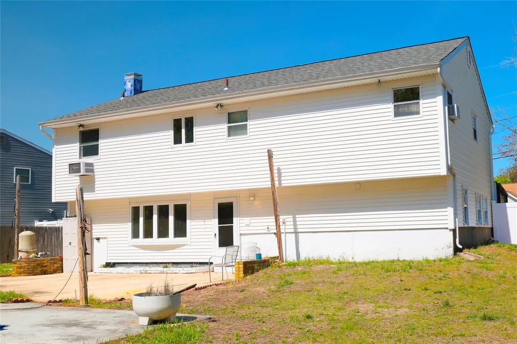 27 Campo Avenue Selden NY 11784