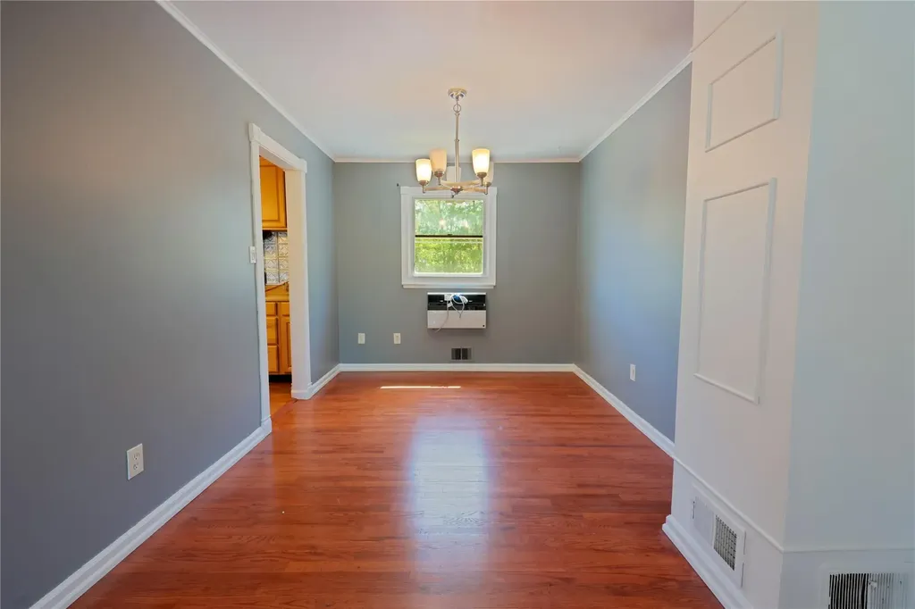 27 Campo Avenue Selden NY 11784