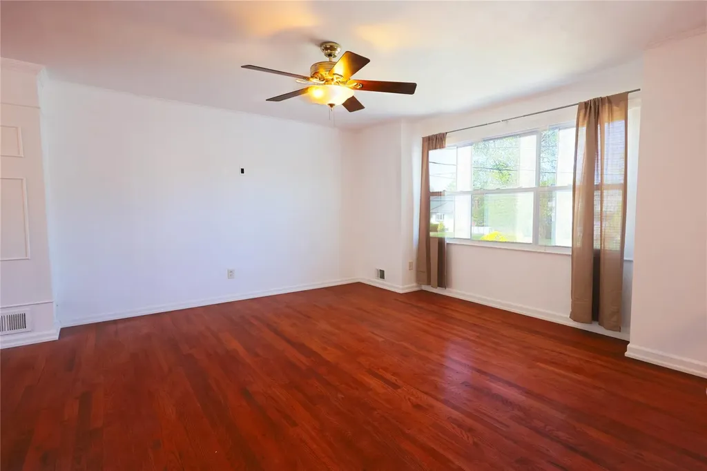 27 Campo Avenue Selden NY 11784